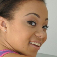 Adriana Maya Meztelen