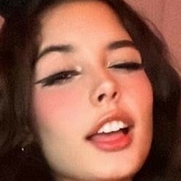 Alee Babe Meztelen