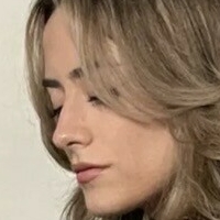 Alessandra Lucia Meztelen