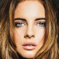 Alexandra Felstead Meztelen