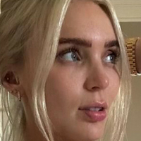 Alexisshv Meztelen