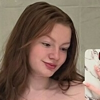 ALI Meztelen