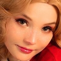 Alisa Bishop Meztelen