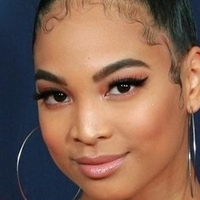 Aliya Janell Meztelen