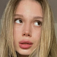 allinika Meztelen