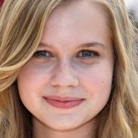 Angourie Rice Meztelen