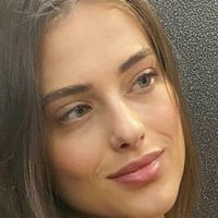 Anna Solodovnikova Meztelen