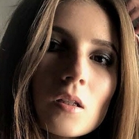 Anya Stark Meztelen