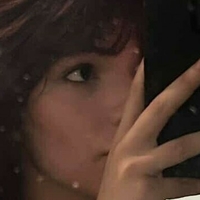 Ariel Anders Meztelen