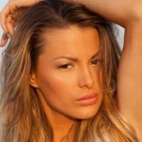 Astrid Fajcsi Meztelen