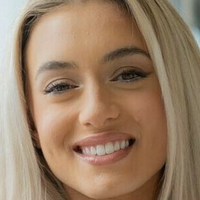 Athena Paris Meztelen