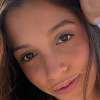 bellaelliot Meztelen