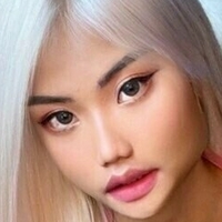 blondasian Meztelen