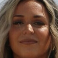 Briana Bills Meztelen