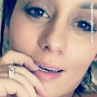Bridgett Baby Meztelen