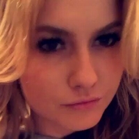 Britney Light Meztelen