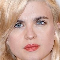 Cécile Cassel Meztelen