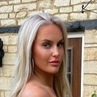 Charley Hull Meztelen