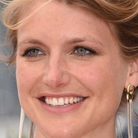 Charlotte Vandermeersch Meztelen