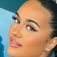 China Efrosinia Meztelen