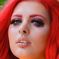 Chloee Suicide Meztelen