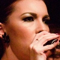Chrysta Bell Meztelen