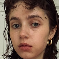 Clairo Meztelen