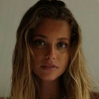 corceiro Meztelen
