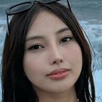 Dani Yoshida Meztelen
