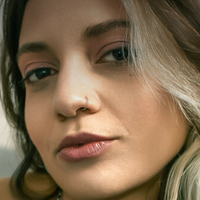 Daniela Brooke Meztelen