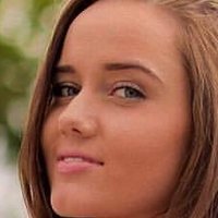 Derrion Keller Meztelen