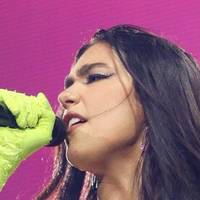 Dua Lipa Meztelen