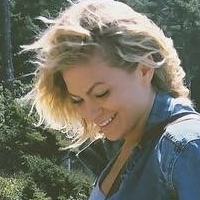 Dublin Lilies Meztelen