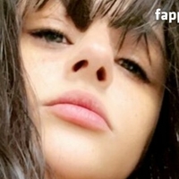 Egyptian Dana Meztelen