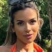 Ekin-Su Cuelcueloglu Meztelen