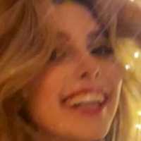 Eleanor Worthington Meztelen