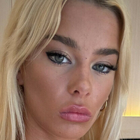 Eliza Lucas Meztelen