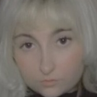 Emiliarenee Meztelen