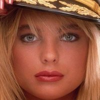 Erika Eleniak Meztelen