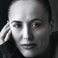 Erika Nann Meztelen