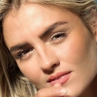 Estrela Blanco Meztelen