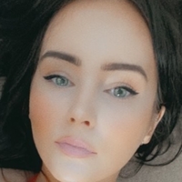 Evelyn White Meztelen