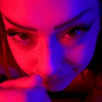 Feryn Suicide Meztelen