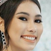 Frederika Alexis Cull Meztelen