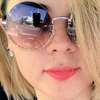 Gabriela Espinosa de Los Monteros Meztelen