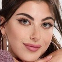 Gal Ritchie Meztelen