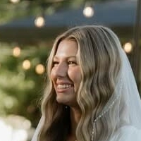 Hailey Johnson Meztelen