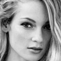 Hannah Dodd Meztelen