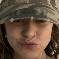 Helenaastoll Meztelen