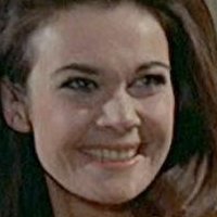 Imogen Hassall Meztelen
